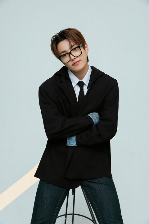 [08/31 THE SILENT SOUL] ATEEZ HONGJOONG SEONGHWA x AT SQUARE Frame Set + PRE-ORDER PHOTOCARDS (PRE-ORDER)